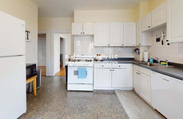 26 Marathon St. photos photos