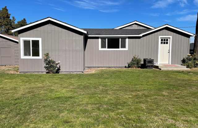 3796 Davis Dr Gallery 1