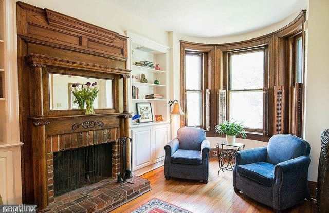 807 Independence Avenue Southeast Gallery 3