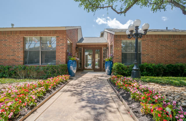 Amberly Village Gallery 2