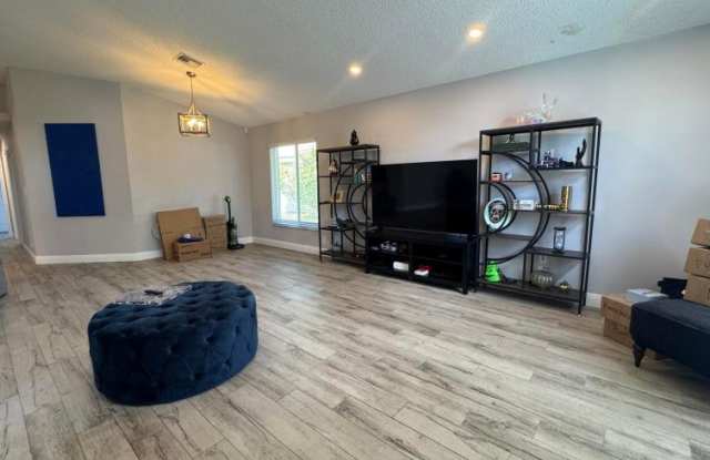 8610 TOURMALINE Blvd. Gallery 4