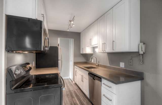 611-615 Apartments Gallery 3