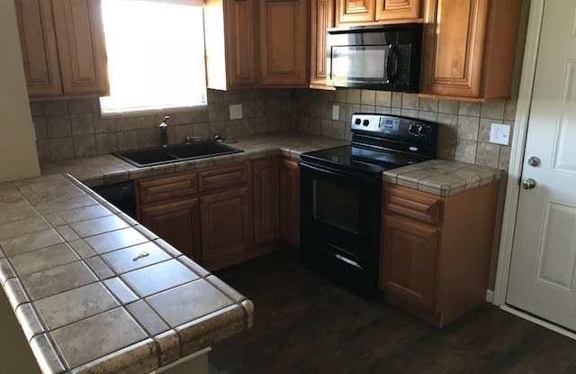 Alcoa, 3 bedroom home with 1-car garage - Call Debra Davis-Johnson (865) 591-8281 Gallery 3