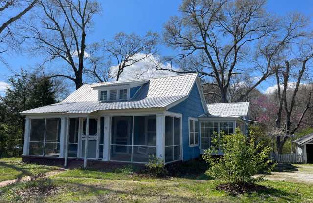 1511 North Main St, Water Valley, MS Gallery 3