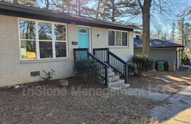 3106 Erskine Drive - 1 - 3106 Erskine Drive, Charlotte, NC 28205