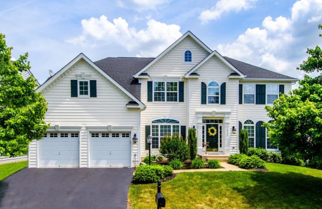 8705 LORDS VIEW LOOP - 8705 Lord's View Loop, Linton Hall, VA 20155