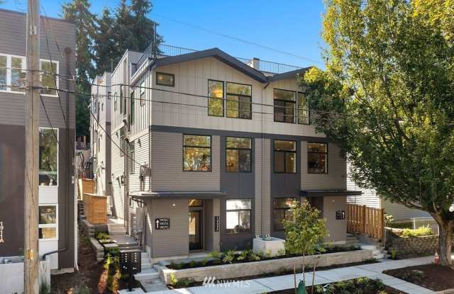 Beacon Hill - 2 Bedroom / 2 Bath Townhome photos photos
