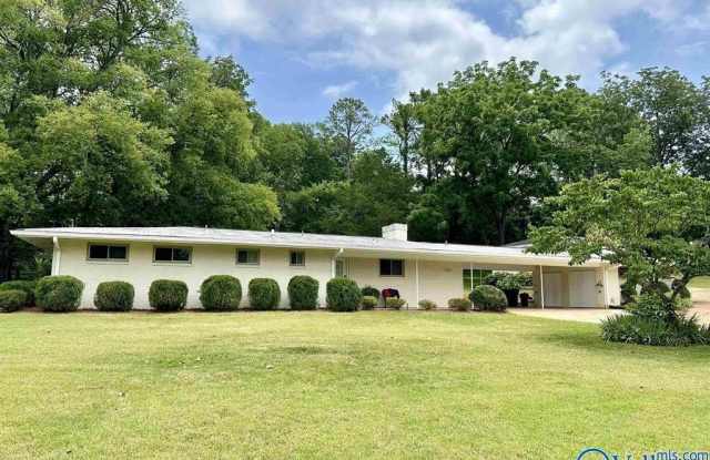 8613 Camille Street - 8613 Camille Drive Southeast, Huntsville, AL 35802 8613 Camille Street - 8613 Camille Drive Southeast, Huntsville, AL 35802