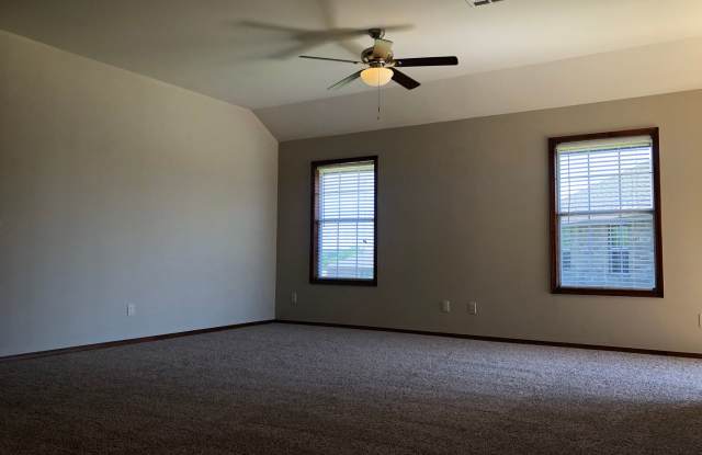 3.3 - 2310 S. Teal St - Teal Ridge Gallery 4