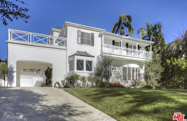 5015 LOS FELIZ Gallery 2