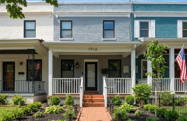 1914 D Street NE Gallery 1