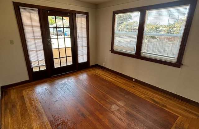 2 Bed 1 Bath Family Home Gallery 4