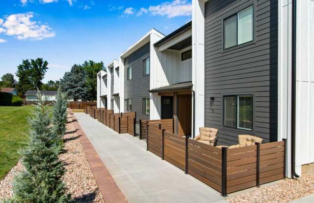 2947 West 20th Street photos photos