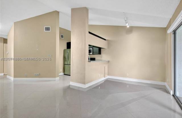 9407 SW 138th Pl Gallery 2