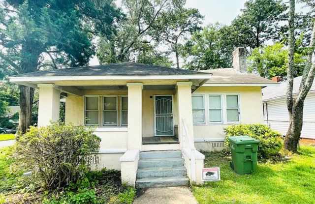 Spacious 4 Bed/2 Bath Single Family Home in Montgomery, AL - Available 11/3 - $1200 photos photos