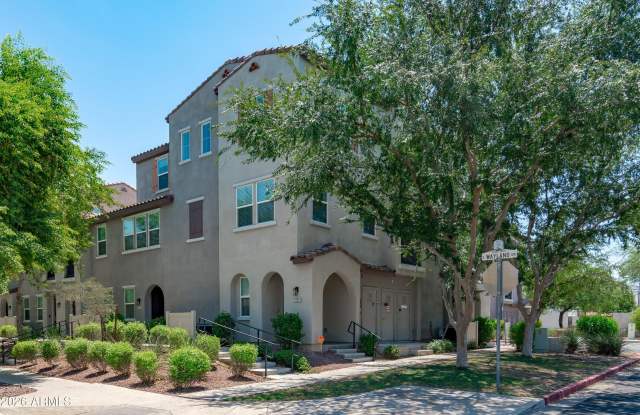 2304 E HIDALGO Avenue Gallery 1
