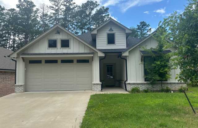 2915 S Vine Ave photos photos