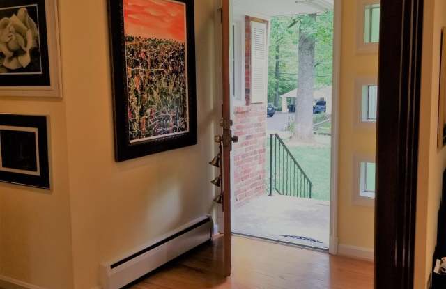9001 SOUTHWICK STREET Gallery 4