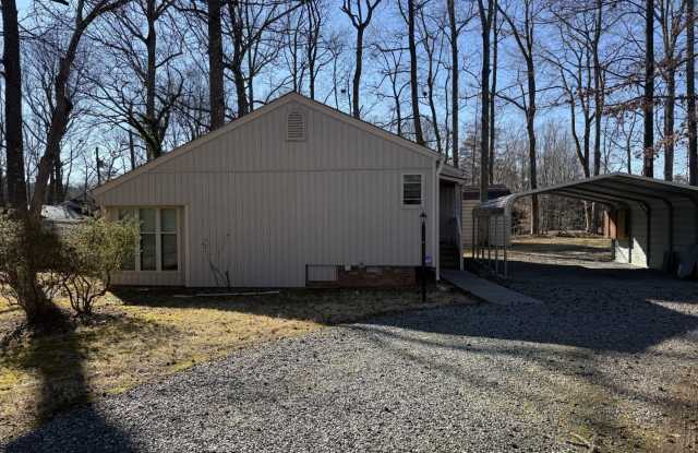 Adorable 2 Bedroom Off Alamance Church Road photos photos