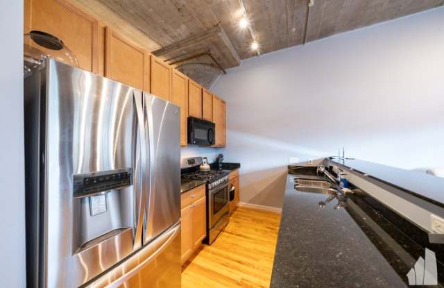 1150 West 15th Street Gallery 3