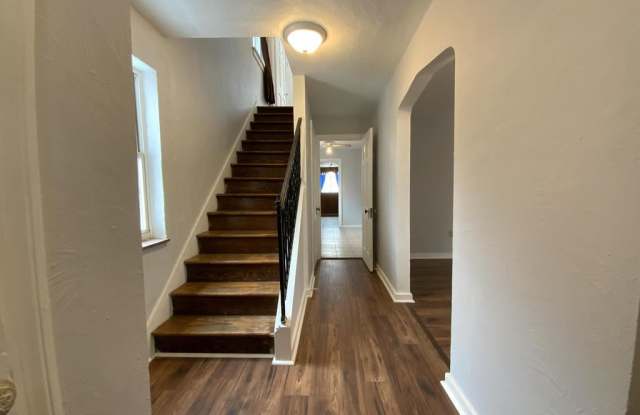 16 W Garden Rd. Gallery 2