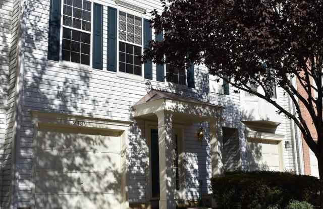 2439 CLOVER FIELD CIRCLE - 2439 Clover Field Circle, McNair, VA 20171
