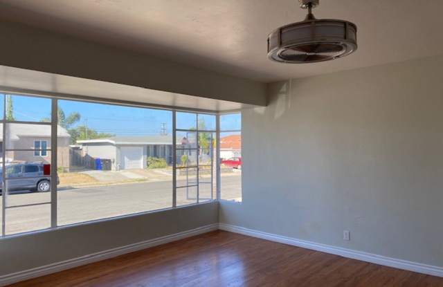 6547 Zena Drive Gallery 3
