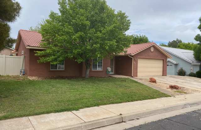 Nice 3 Bedroom 2 Bath Home with POOL and RV Parking photos photos