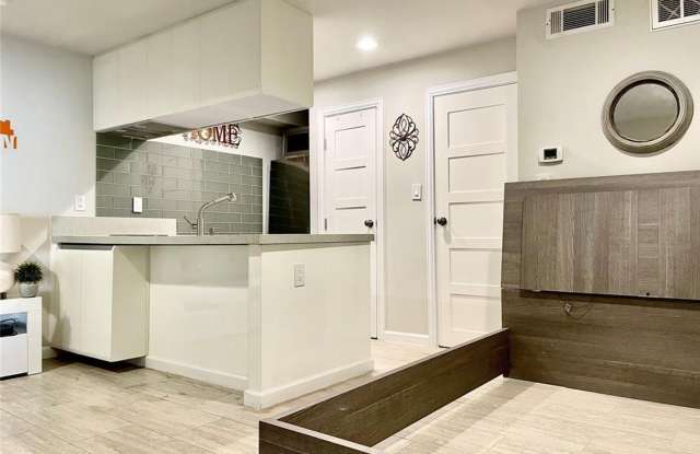 Chaparosa - 3110 Red River Street, Austin, TX 78705