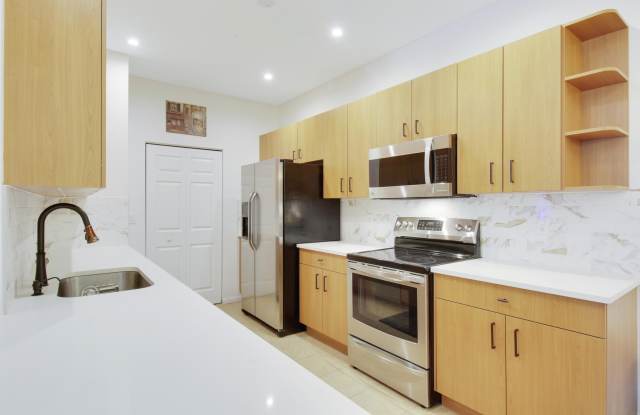 3561 Forest Hill Boulevard photos photos