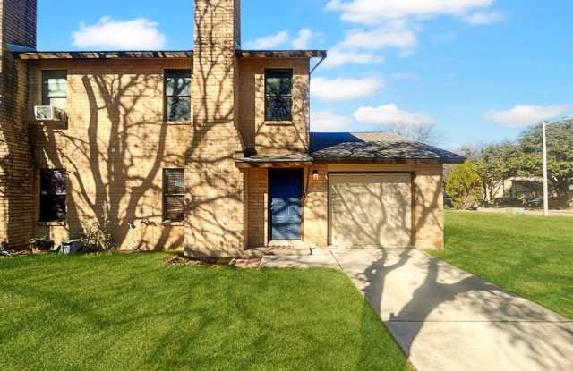 6830 Betty Levy photos photos