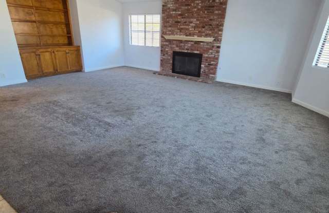 3-Bedroom Home with Versatile Bonus Room Gallery 3