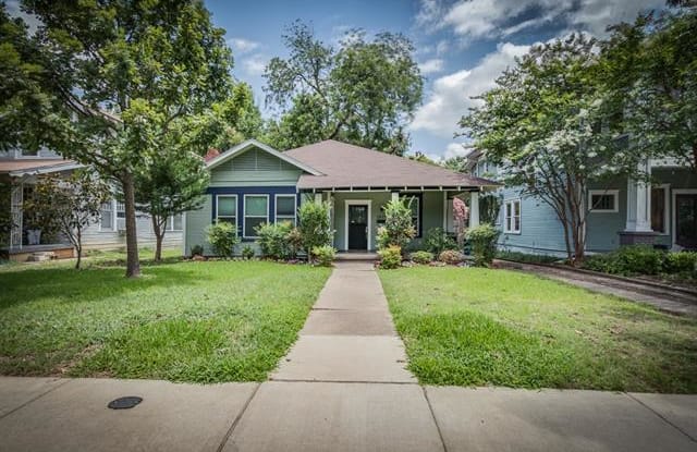 1014 N Bishop Avenue - 1014 North Bishop Avenue, Dallas, TX 75208