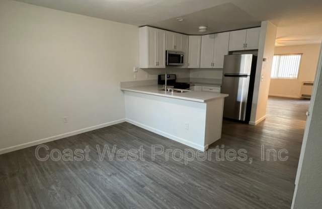 1176 Cypress Avenue Gallery 4