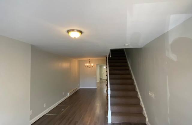3528 6TH Street Gallery 2