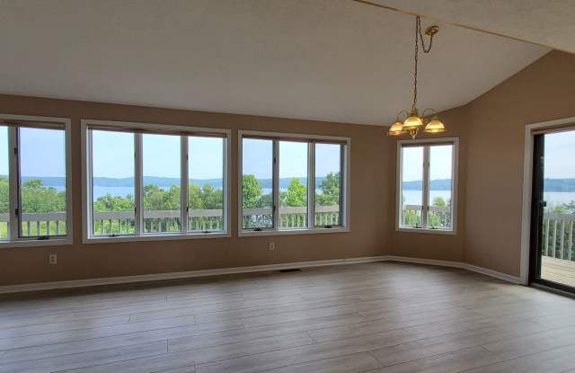 Lakefront End-Unit Condo with Crystal Lake Views – Benzonia photos photos