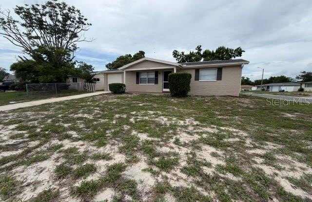 7539 GULF HIGHLANDS Drive Gallery 2