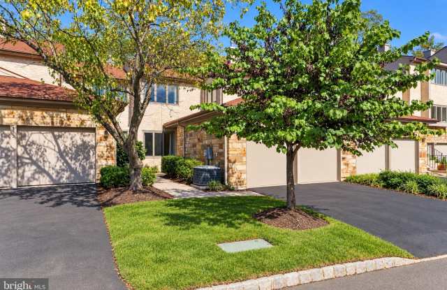51 WOODMONT Drive Gallery 2