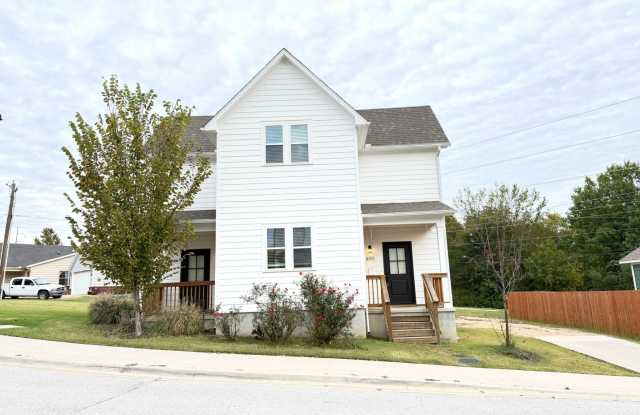 $2,500 Move-In-Special photos photos