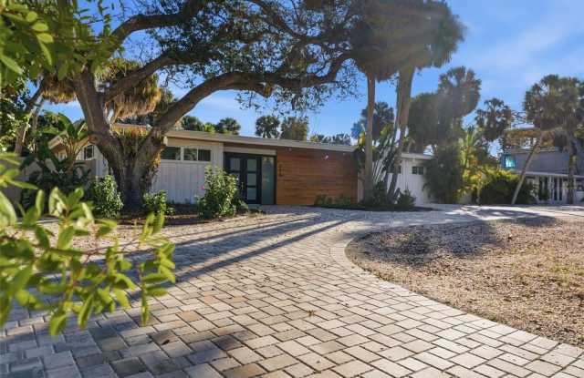 4879 COMMONWEALTH Drive Gallery 3