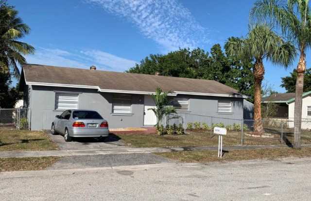 22778 SW 65th Cir Gallery 2