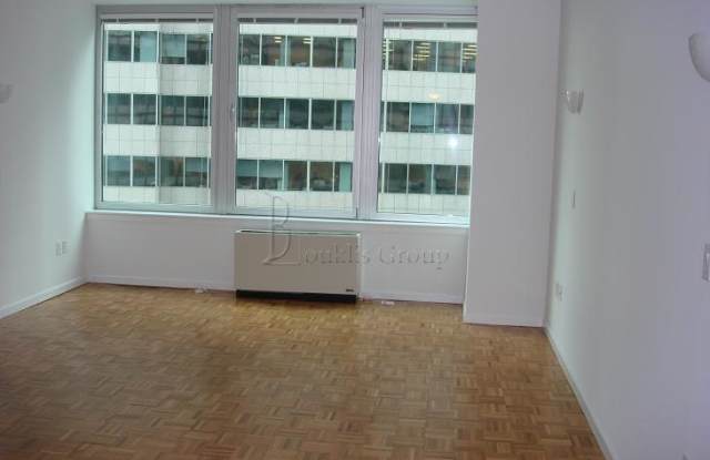 215 Pearl Street - 215 Pearl St, New York City, NY 10038