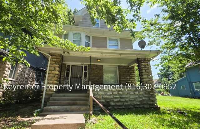 Welcome Home to This Bright & Inviting 4 Bed, 2 Bath photos photos