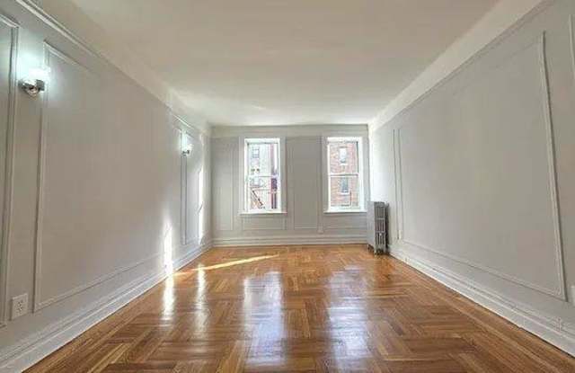 233 W 233 St photos photos