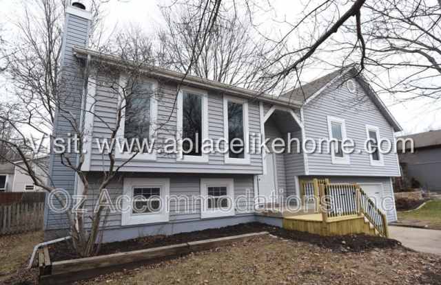 1312 E 153rd St photos photos