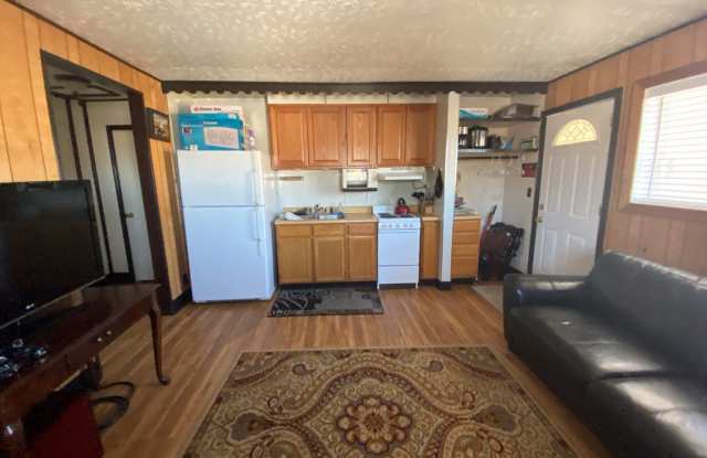 2443 Loomis Dr. Gallery 3