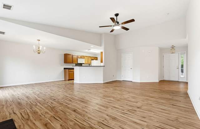 Move-in ready charming ranch home Gallery 4