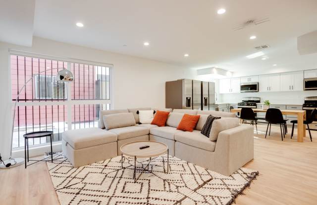 1224 W 37th Place - Co-Living photos photos