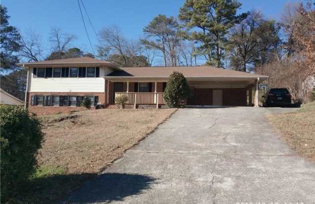 2071 Windsor Lane - 2071 Windsor Court Southwest, Snellville, GA 30078