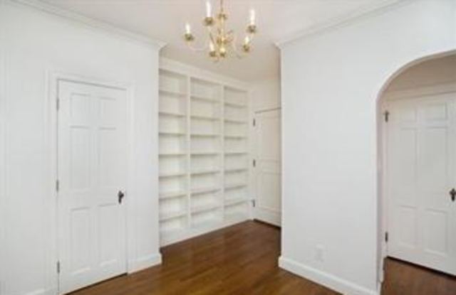 92 Beacon St. Gallery 3
